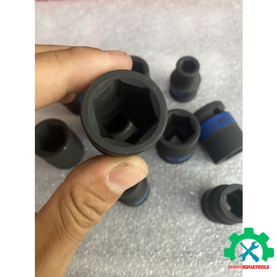 Đầu tube 1/2" đen ngắn  (loại 6 cạnh) Kingtony 4535M