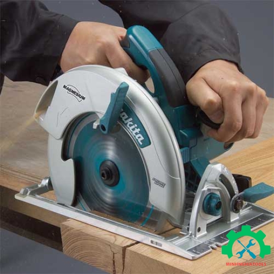 Máy cưa đĩa dùng pin Makita DHS710Z 36V (Chưa kèm Pin & Sạc) 