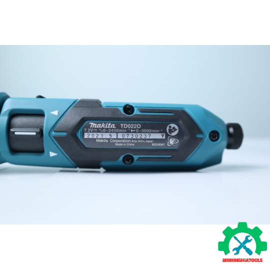 Máy vặn vít dùng pin 7.2V Makita TD022DZ (Chưa Pin & Sạc) 