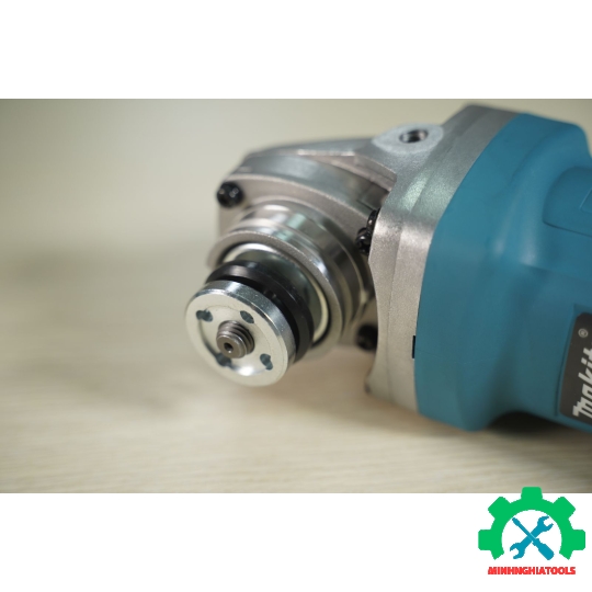 Máy mài góc Makita 9553B (100MM/710W/CÔNG TẮC ĐUÔI)