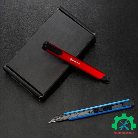 Dao rọc giấy bằng nhôm, chiều rộng lưỡi dao 9mm Workpro - WP212012 