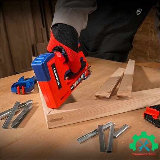 Kìm bấm ghim gỗ 6 in 1 sử dụng cho ghim bấm chữ U Workpro - WP223002 