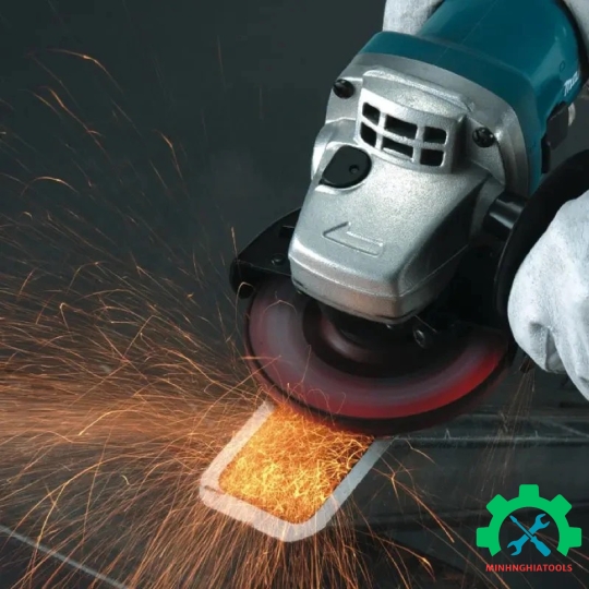 Máy Mài Góc Makita M9506B (100MM/720W/CÔNG TẮC TRƯỢT)