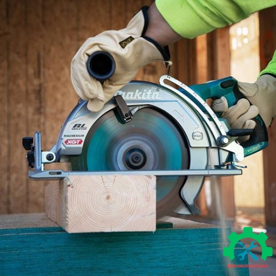 Máy Cưa Đĩa Dùng Pin 40V Makita RS002GZ 