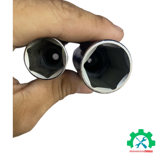 Tube tháo bugi  Kingtony 4635M chân cấm 1/2" ron cao su, Kích thước 16 - 20.8mm