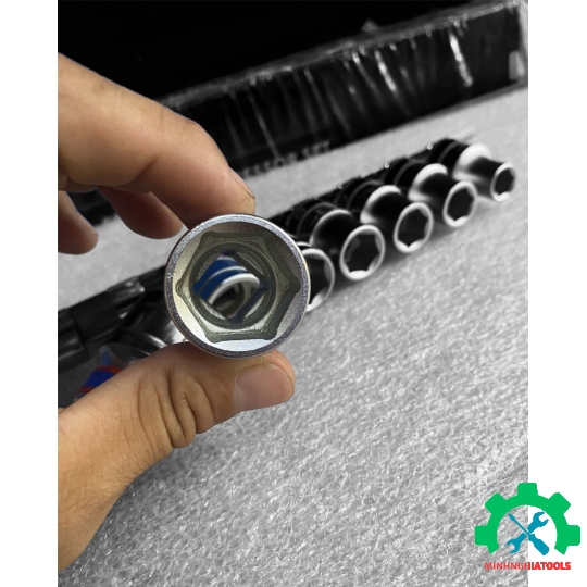 Bộ đầu tube 1/2 inch 8 chi tiết 10-22mm Kingtony 4510MR 