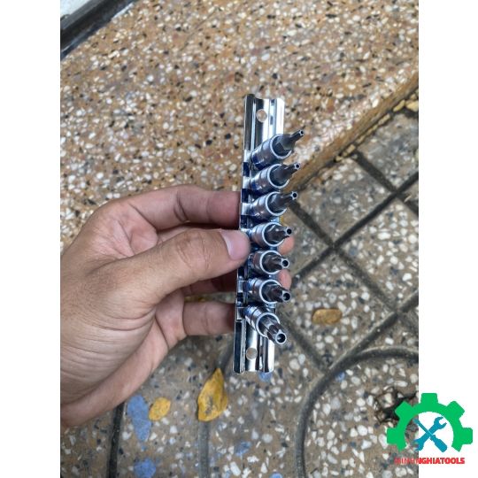 Bộ tuýp lục giác sao có lỗ Kingtony 2107PR loại 14 7 chi tiết (T10-T40) 
