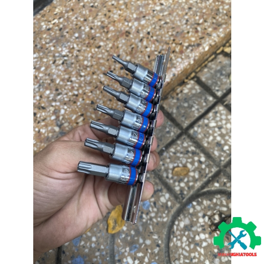 Bộ tuýp lục giác sao có lỗ Kingtony 2107PR loại 14 7 chi tiết (T10-T40) 