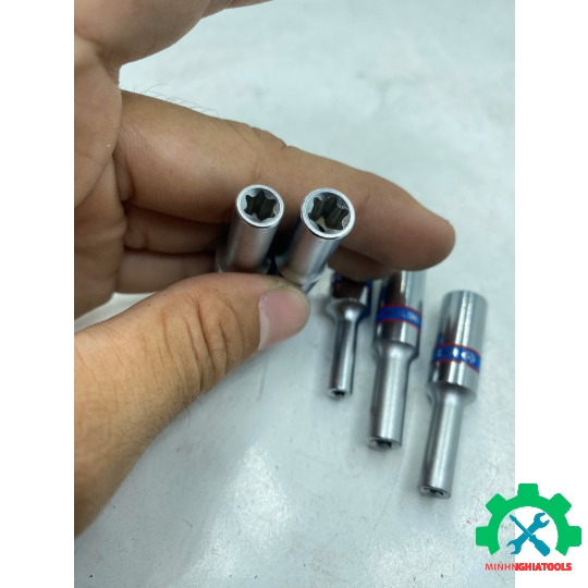 Tuýp 1/4" hình sao E Kingtony 2275M loại dài 50mm, Kích thước E4-E8 