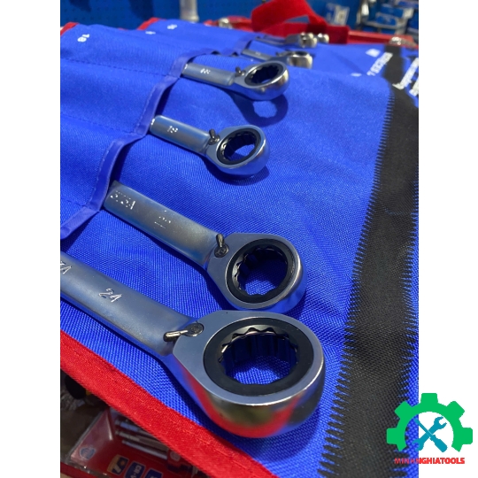 Bộ cờ lê vòng miệng tự động 8-24mm có khóa gạt Kingtony 122A14MRN 14 chi tiết 