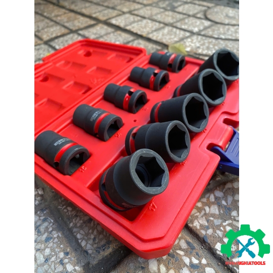 Bộ tuýp 1/2" đen ngắn 40mm CR-Mo 10 chi tiết EMTOP EMSS12101 10-24mm